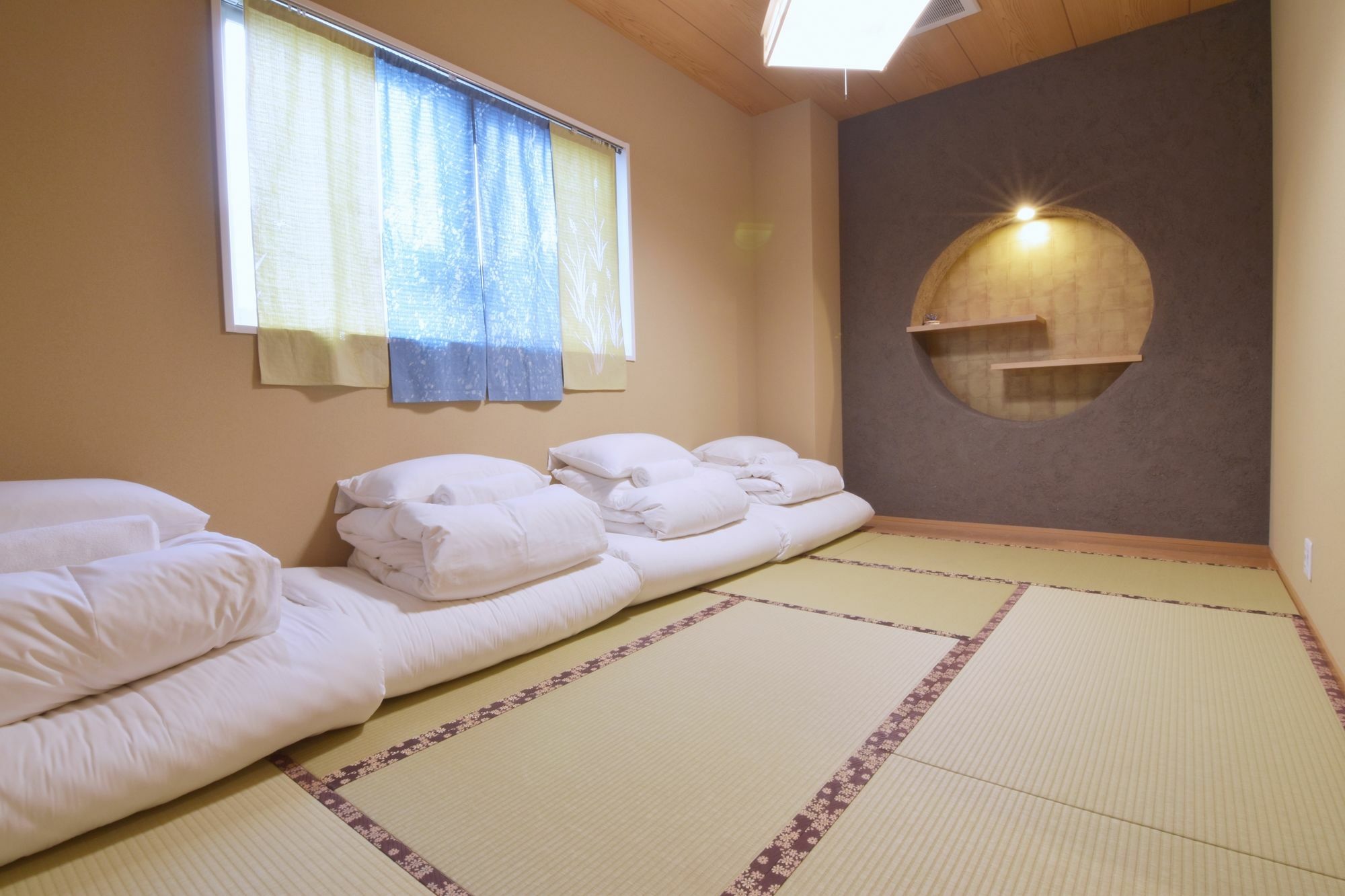 Home Hostel Osaka Bagian luar foto